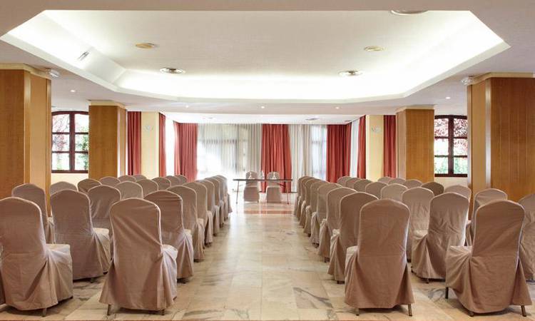 Salón Fórum Hotel Ilunion Golf Badajoz Badajoz Salón Fórum Hotel Ilunion Golf Badajoz Badajoz